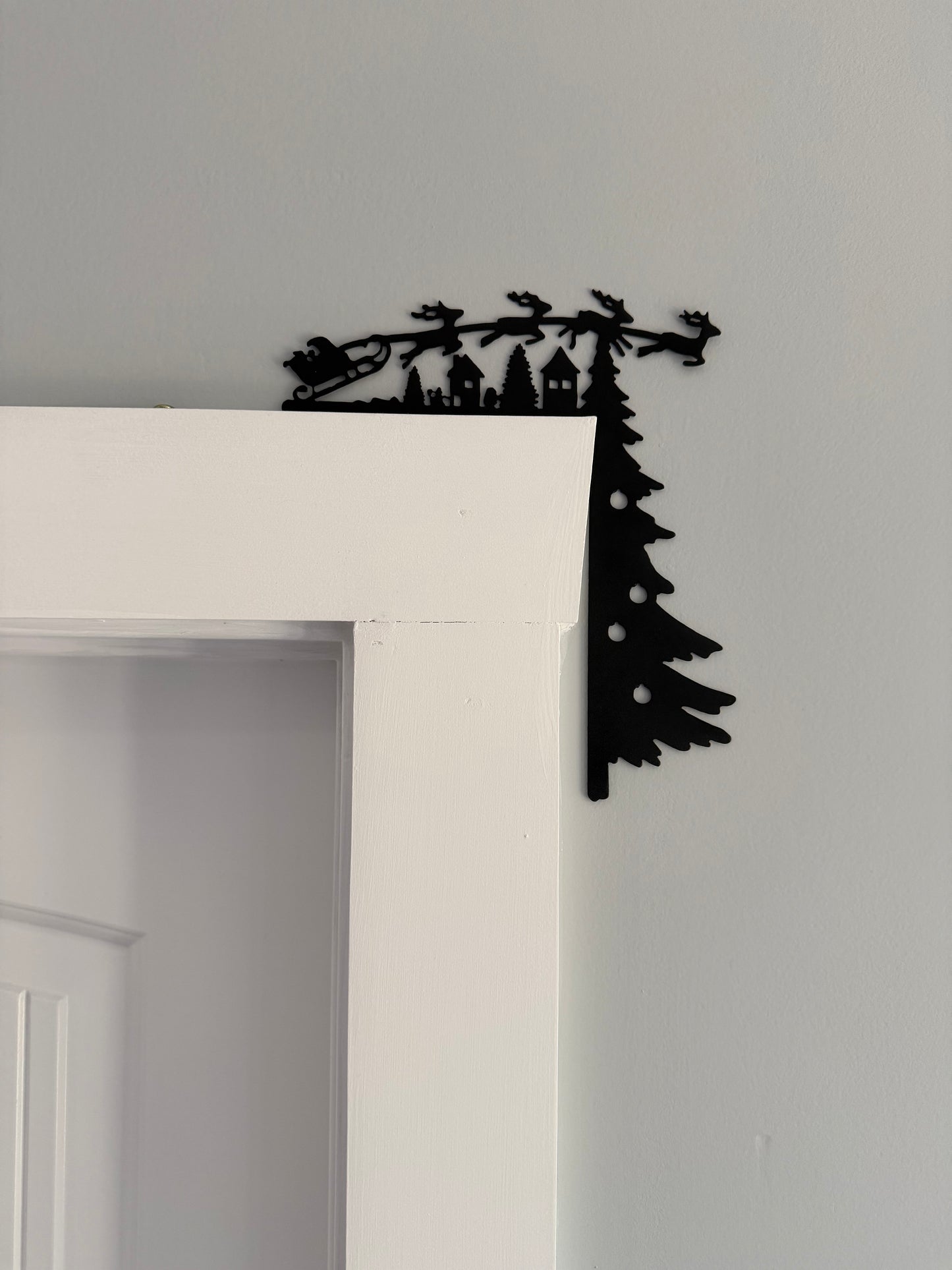 Small Christmas door corners