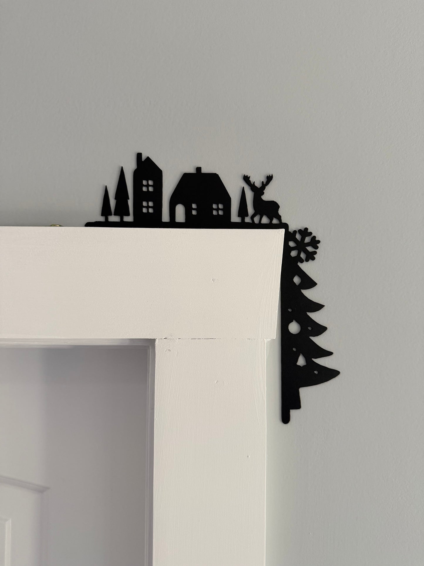 Small Christmas door corners